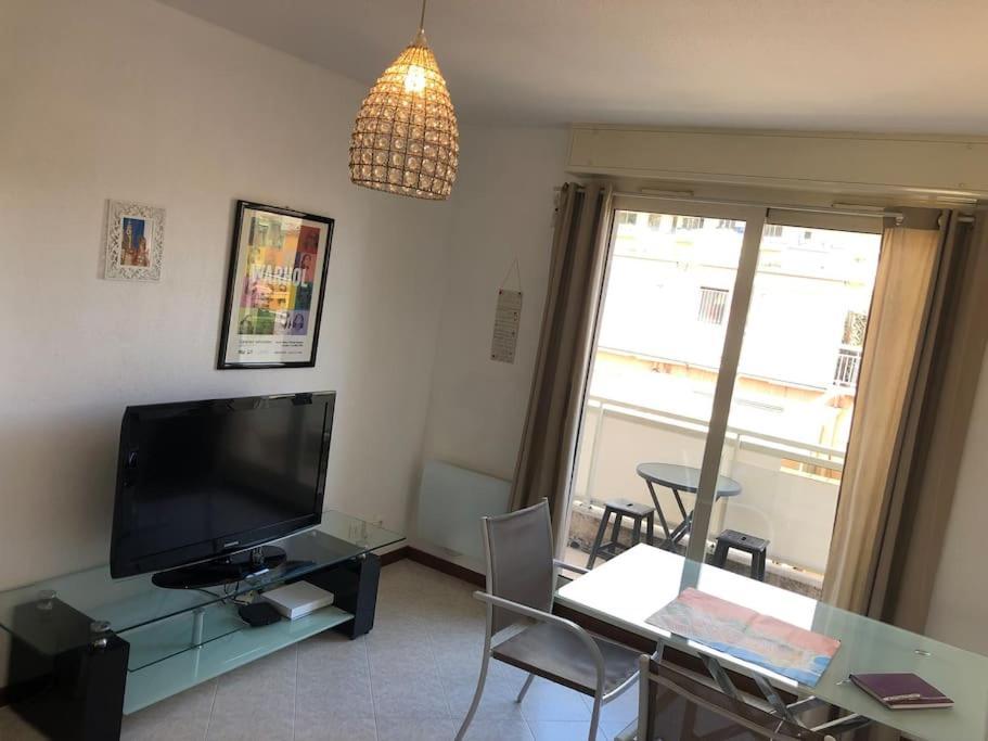 Studio 28 M2 Au Calme A Menton Exteriör bild